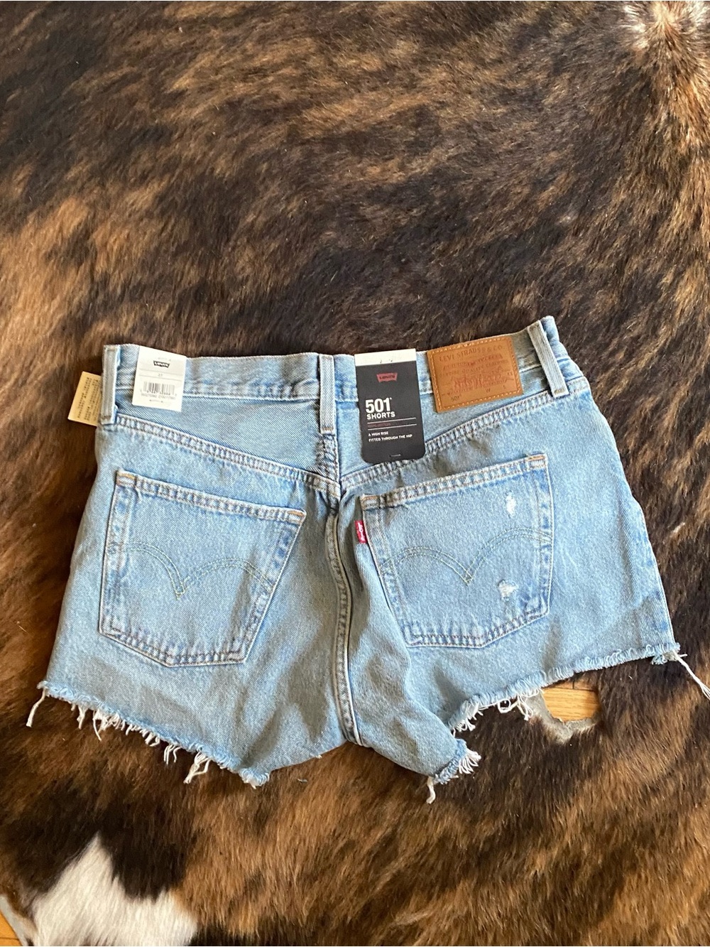 Levi's 501 Original Fit High Rise Women's Denim Shorts Vague Finish Size 27 - Picture 4 of 6